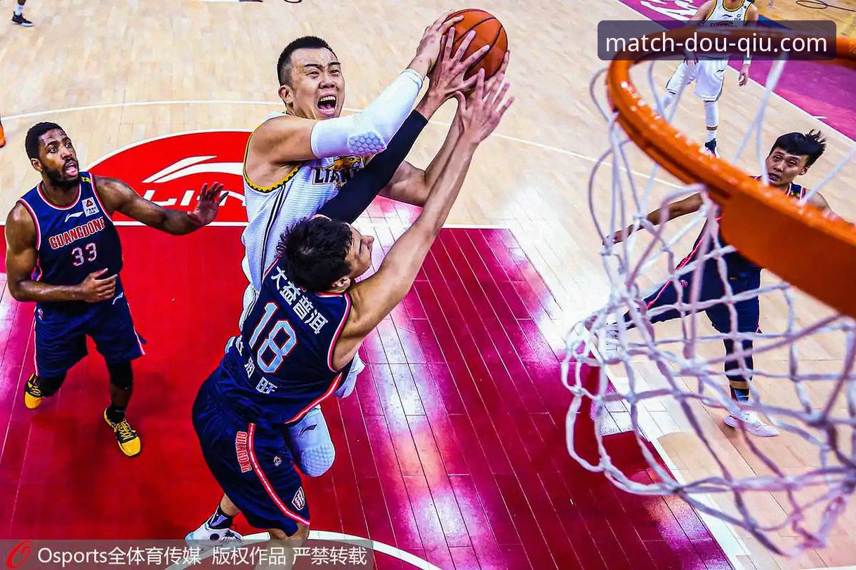 为什么兰道夫的加时赛表现能成为CBA季后赛的转折点？